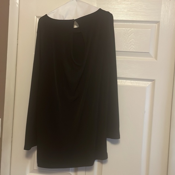 Cute Michael Kors Top! - Picture 4 of 4